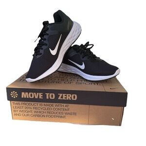 Nike Revolution 6 Next Nature Running Shoes Women's 8.5 Black White DC3728-003
